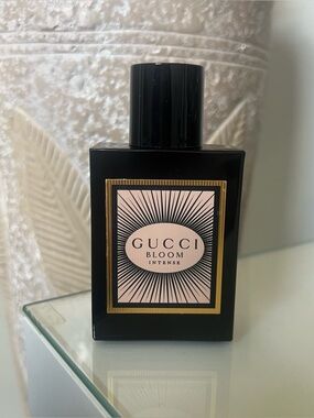 Gucci Perfume bottle - empty